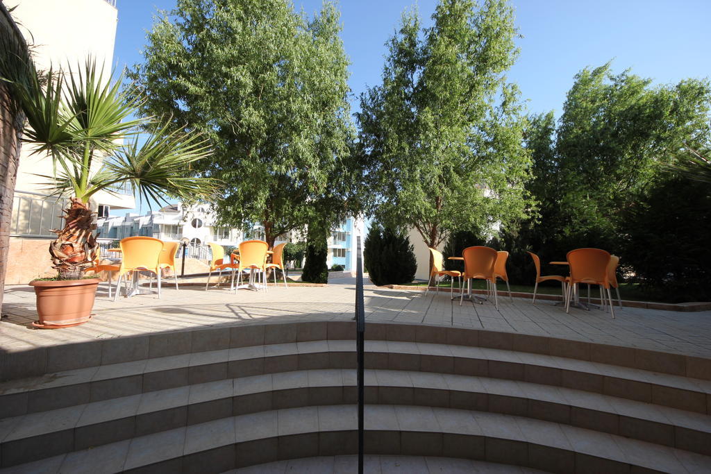 Menada Sunset Kosharitsa Apartments Ngoại thất bức ảnh