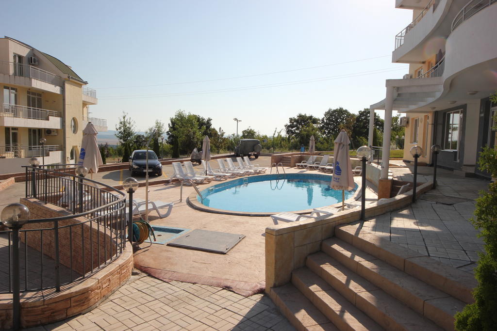 Menada Sunset Kosharitsa Apartments Ngoại thất bức ảnh