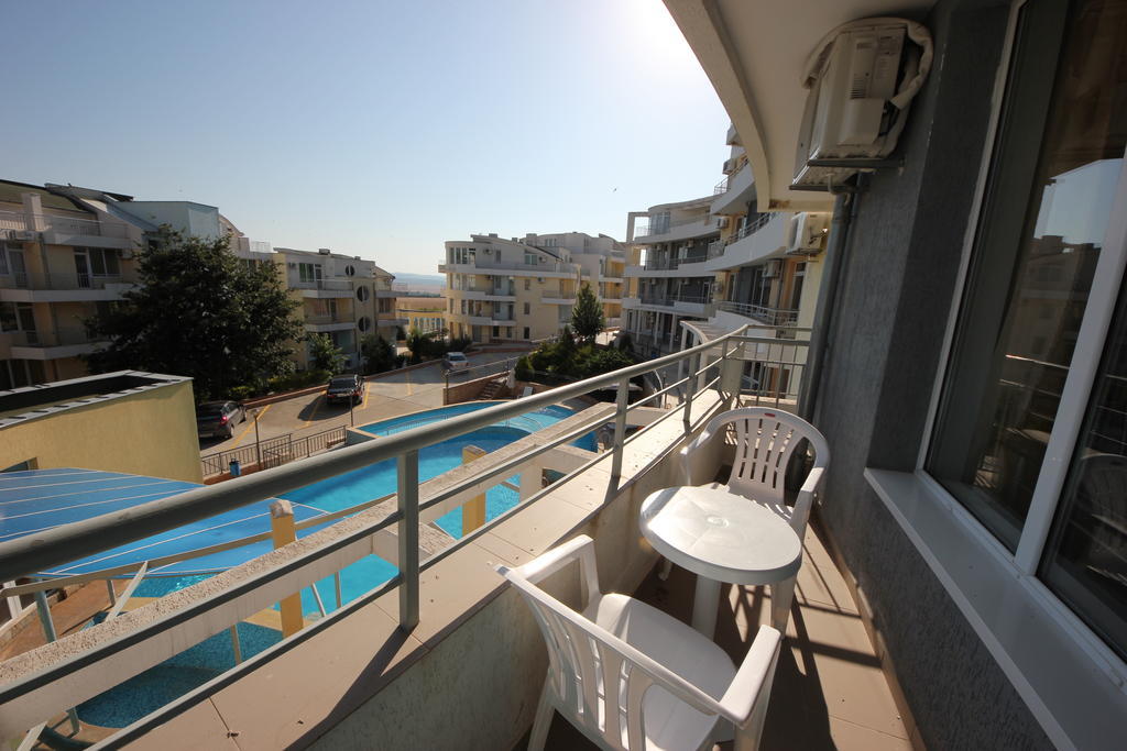 Menada Sunset Kosharitsa Apartments Ngoại thất bức ảnh
