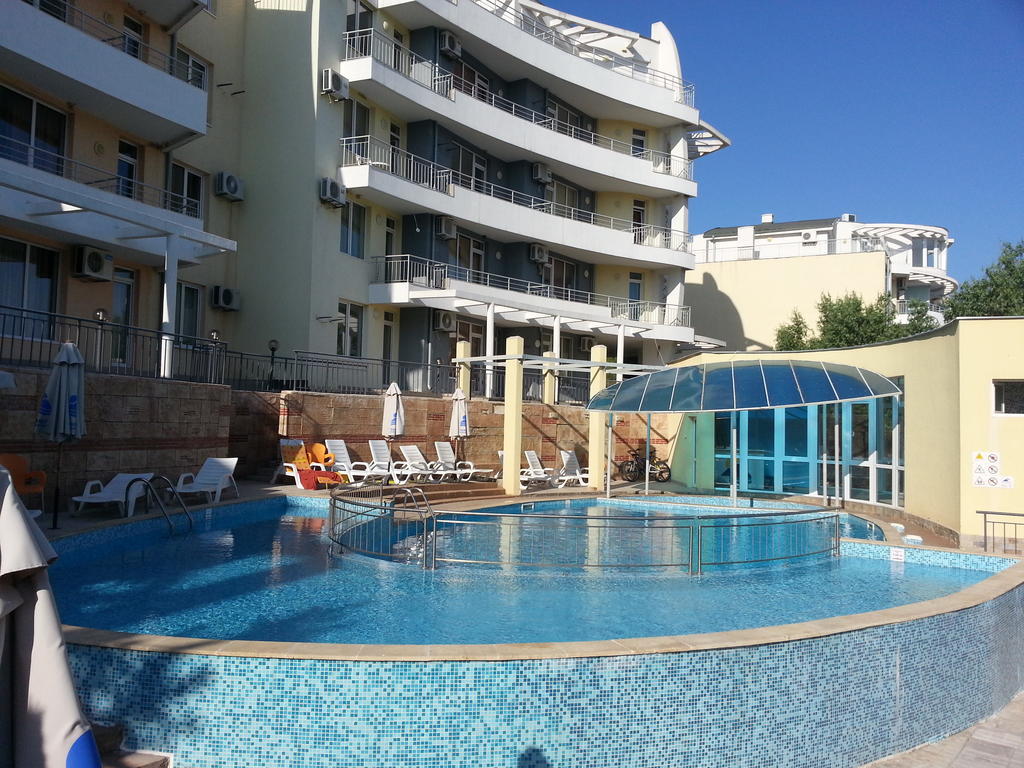Menada Sunset Kosharitsa Apartments Ngoại thất bức ảnh