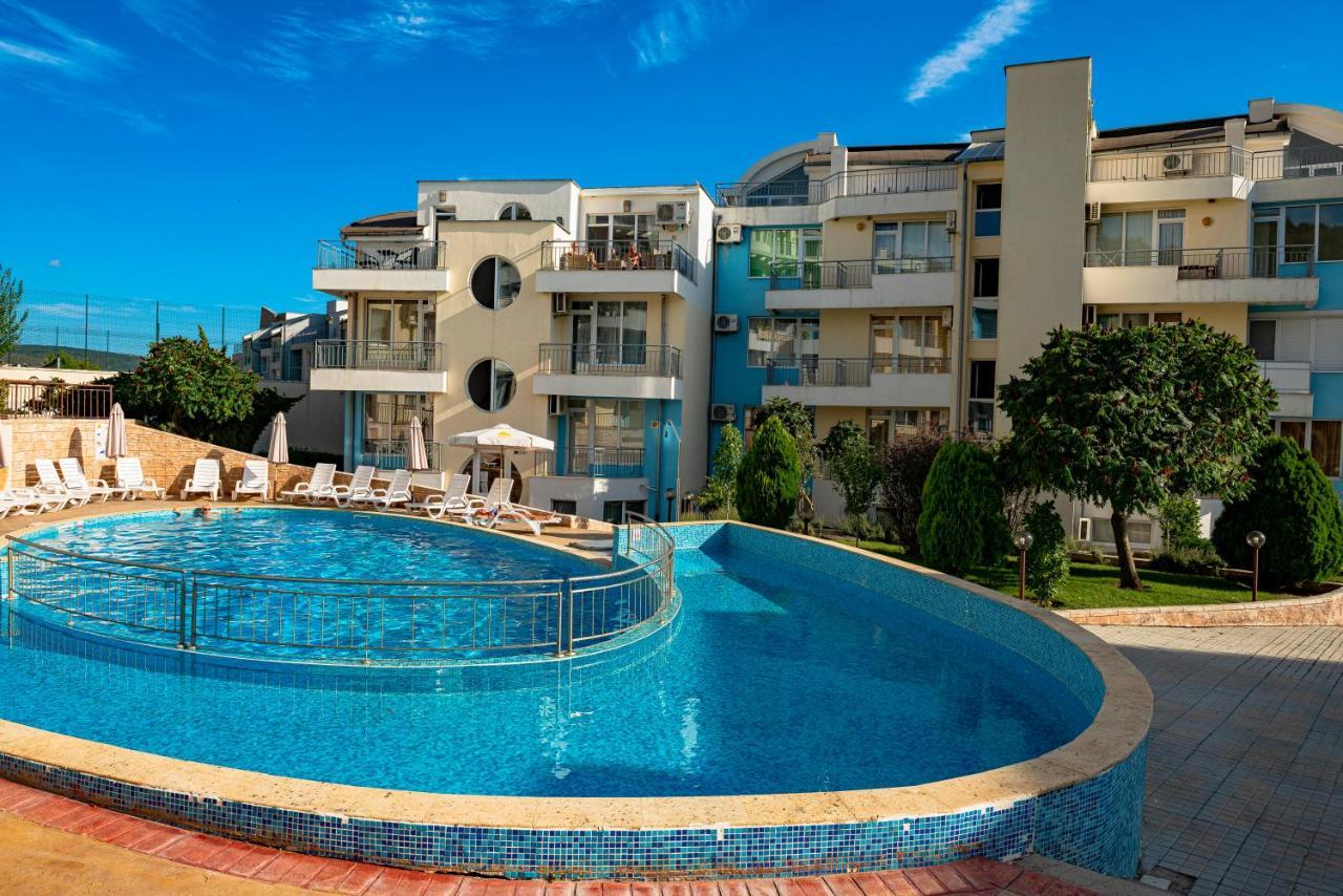 Menada Sunset Kosharitsa Apartments Ngoại thất bức ảnh