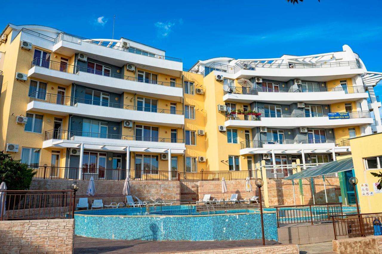 Menada Sunset Kosharitsa Apartments Ngoại thất bức ảnh