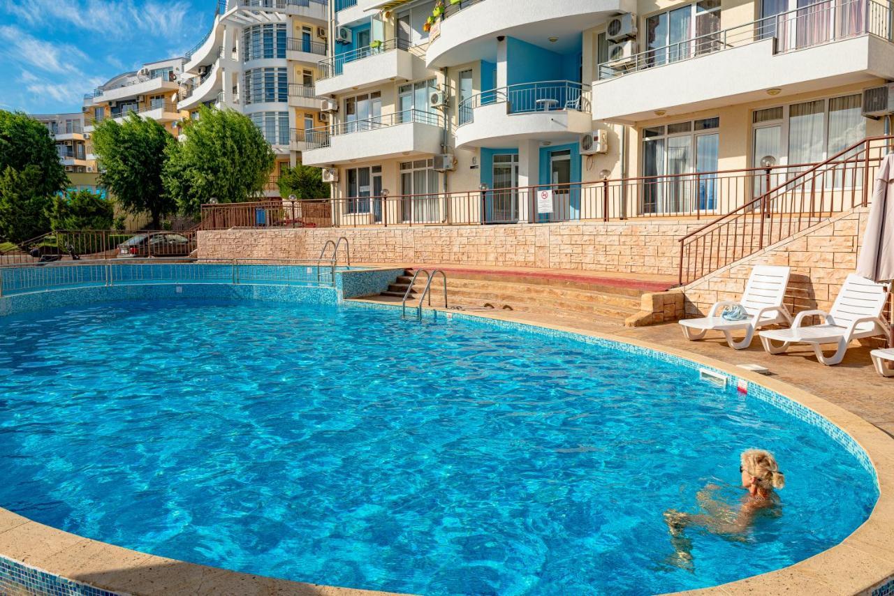 Menada Sunset Kosharitsa Apartments Ngoại thất bức ảnh